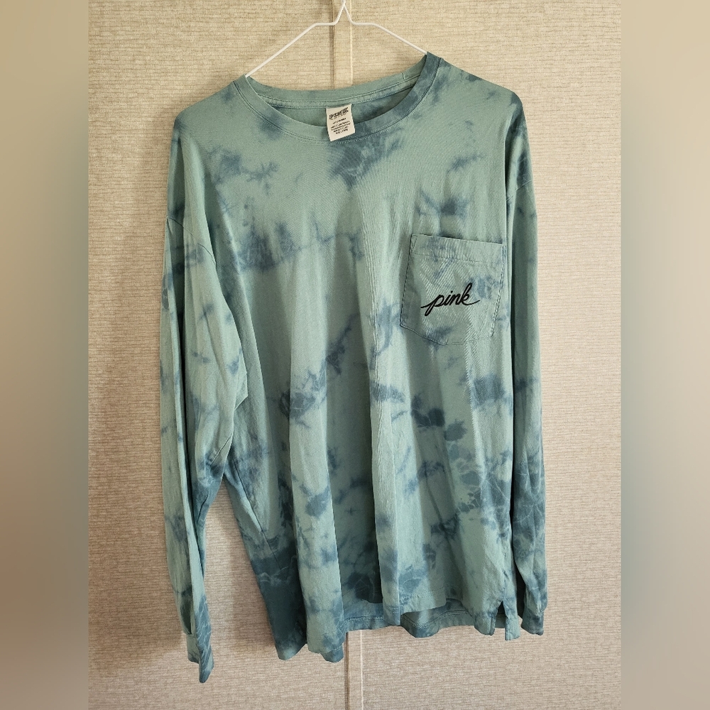 PINK Victoria's Secret Blue & Green Tie-Dye Long Sleeve Tee